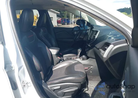 2014 Jeep Cherokee Trailhawk z USA, uszkodzony, nr VIN 1C4PJMBS6EW192840